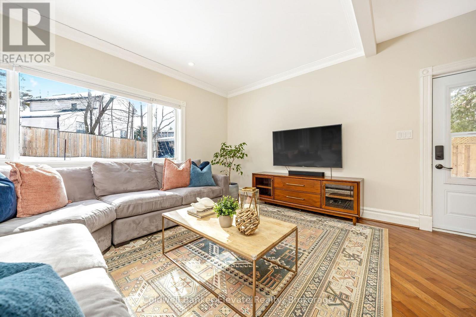 6 Queen Street, Halton Hills, Ontario  L7G 2E4 - Photo 15 - W13049338