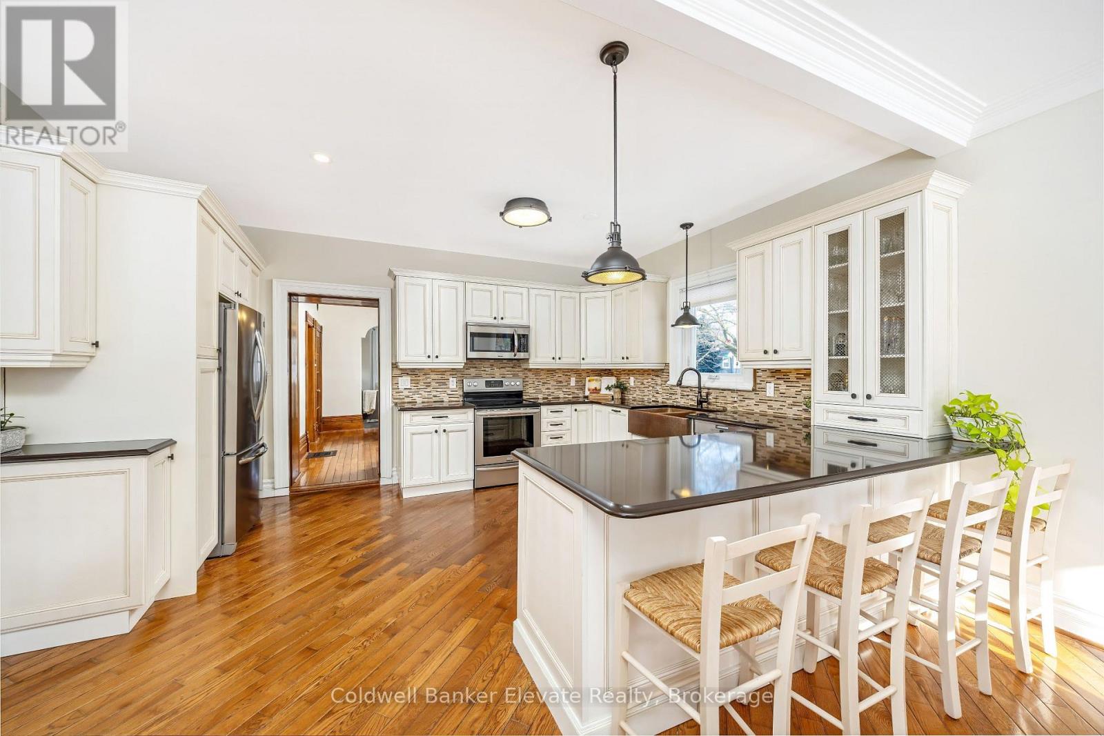 6 Queen Street, Halton Hills, Ontario  L7G 2E4 - Photo 17 - W13049338