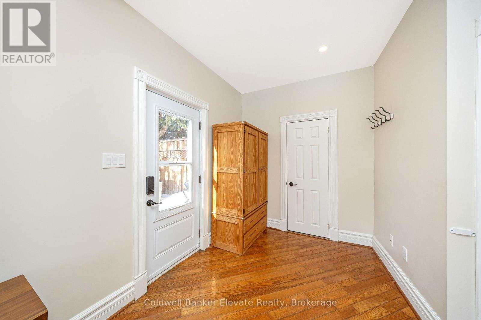 6 Queen Street, Halton Hills, Ontario  L7G 2E4 - Photo 24 - W13049338