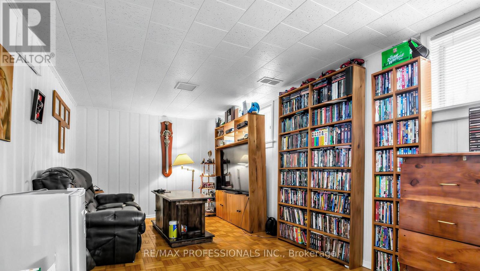 47 Claymore Drive, Toronto, Ontario  M8Z 2S3 - Photo 17 - W13047406