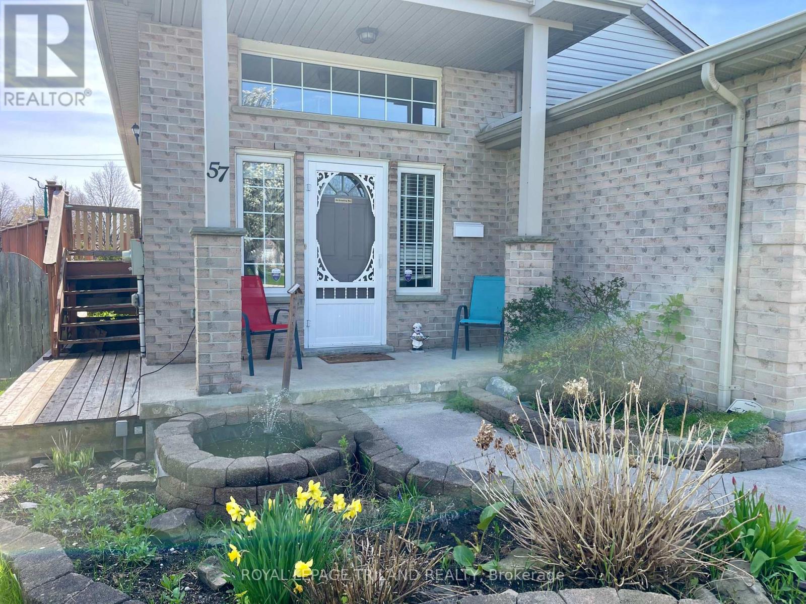 57 Simms Court, London South (South T), Ontario  N5Z 5E7 - Photo 2 - X12900766