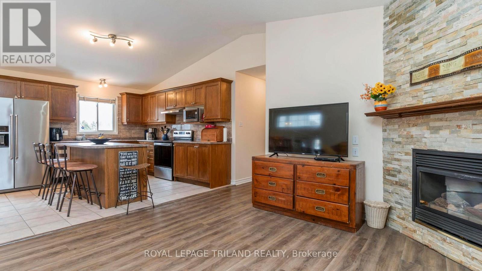 57 Simms Court, London South (South T), Ontario  N5Z 5E7 - Photo 8 - X12900766