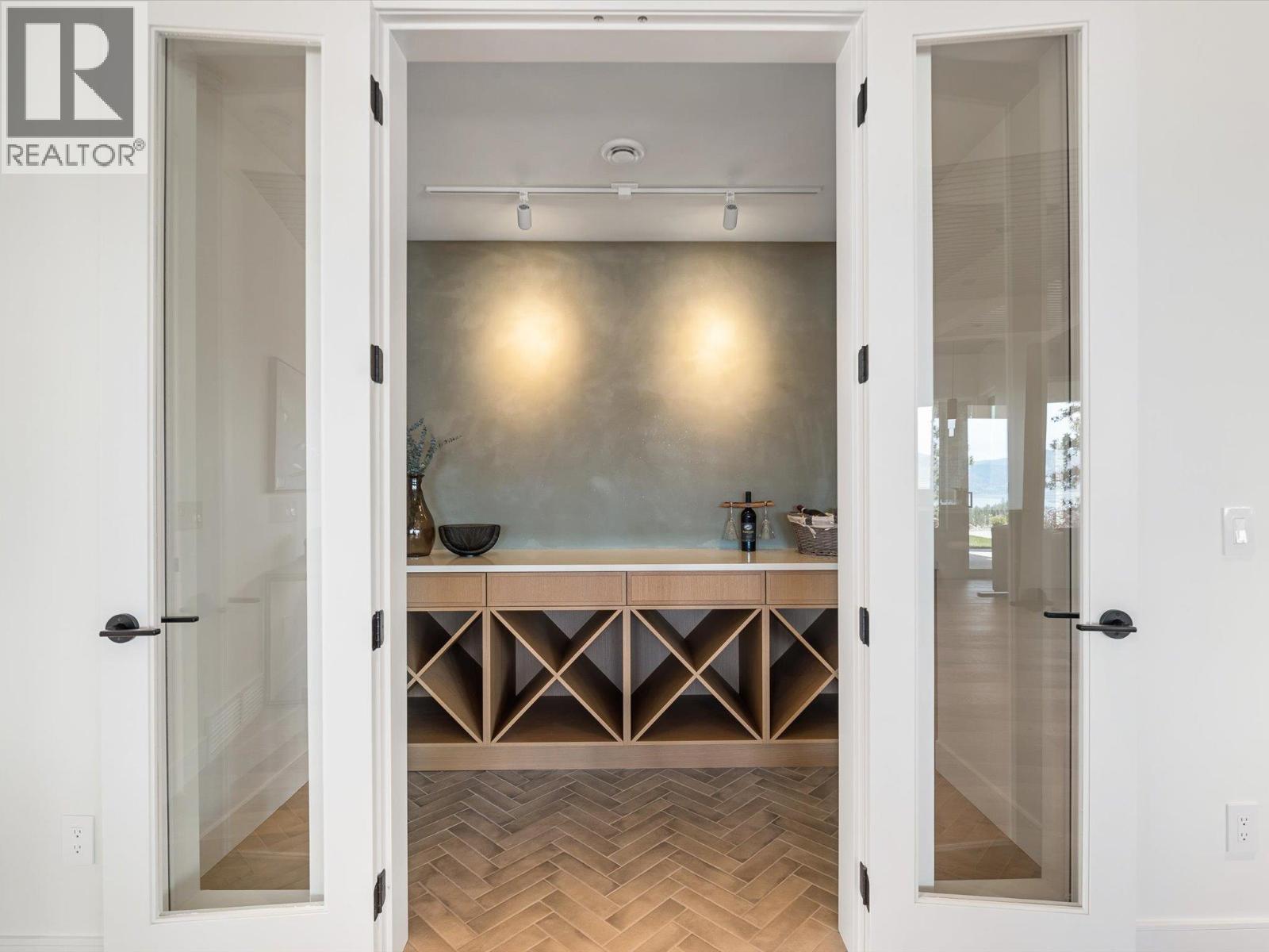 5650 The Edge Place Unit# 110, Kelowna, British Columbia  V1W 5M4 - Photo 67 - 10384888