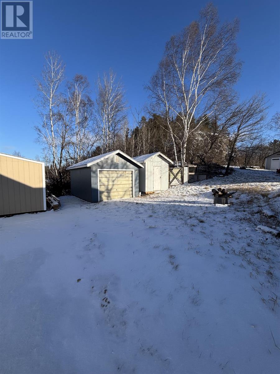 112 Mercury Ave. E, Atikokan, Ontario  P0T 1C0 - Photo 3 - TB253599