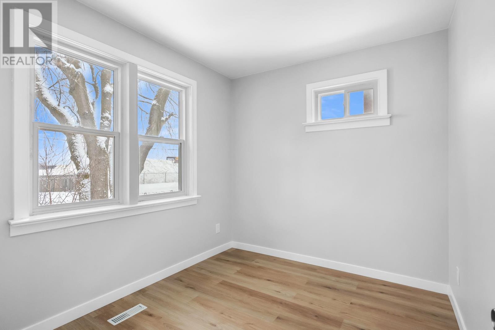 110 Northern Ave, Thunder Bay, Ontario  P7C 2V5 - Photo 18 - TB2600664