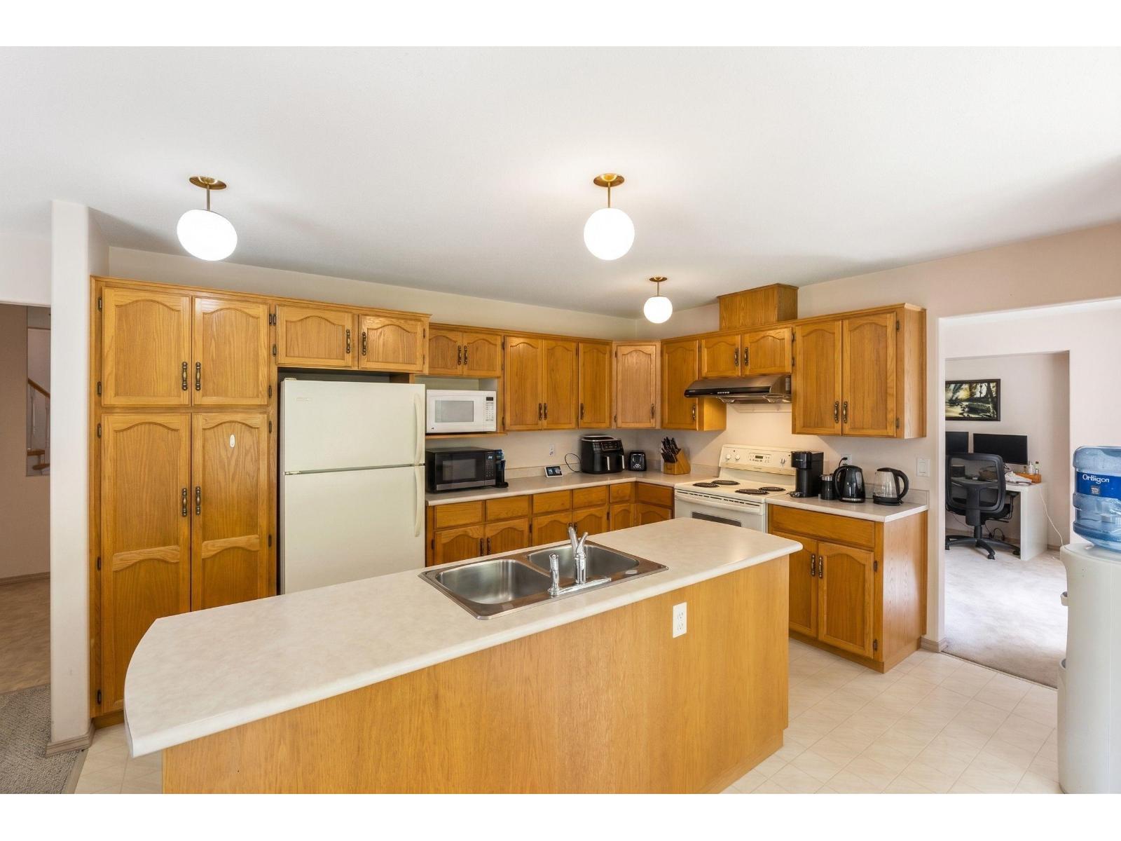 21549 85b Court, Langley, British Columbia  V1M 2G4 - Photo 9 - R3115783