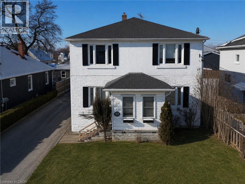 17 LYONS Avenue, Welland, Ontario