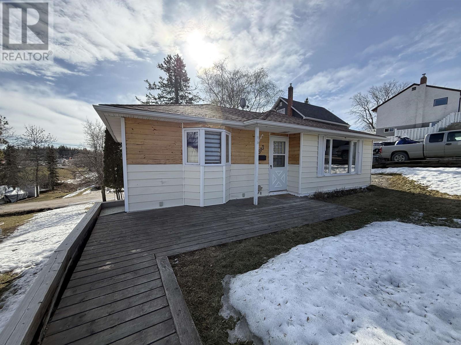 513 Sixth Avenue S, Kenora, Ontario  P9N 2C4 - Photo 2 - TB2600722