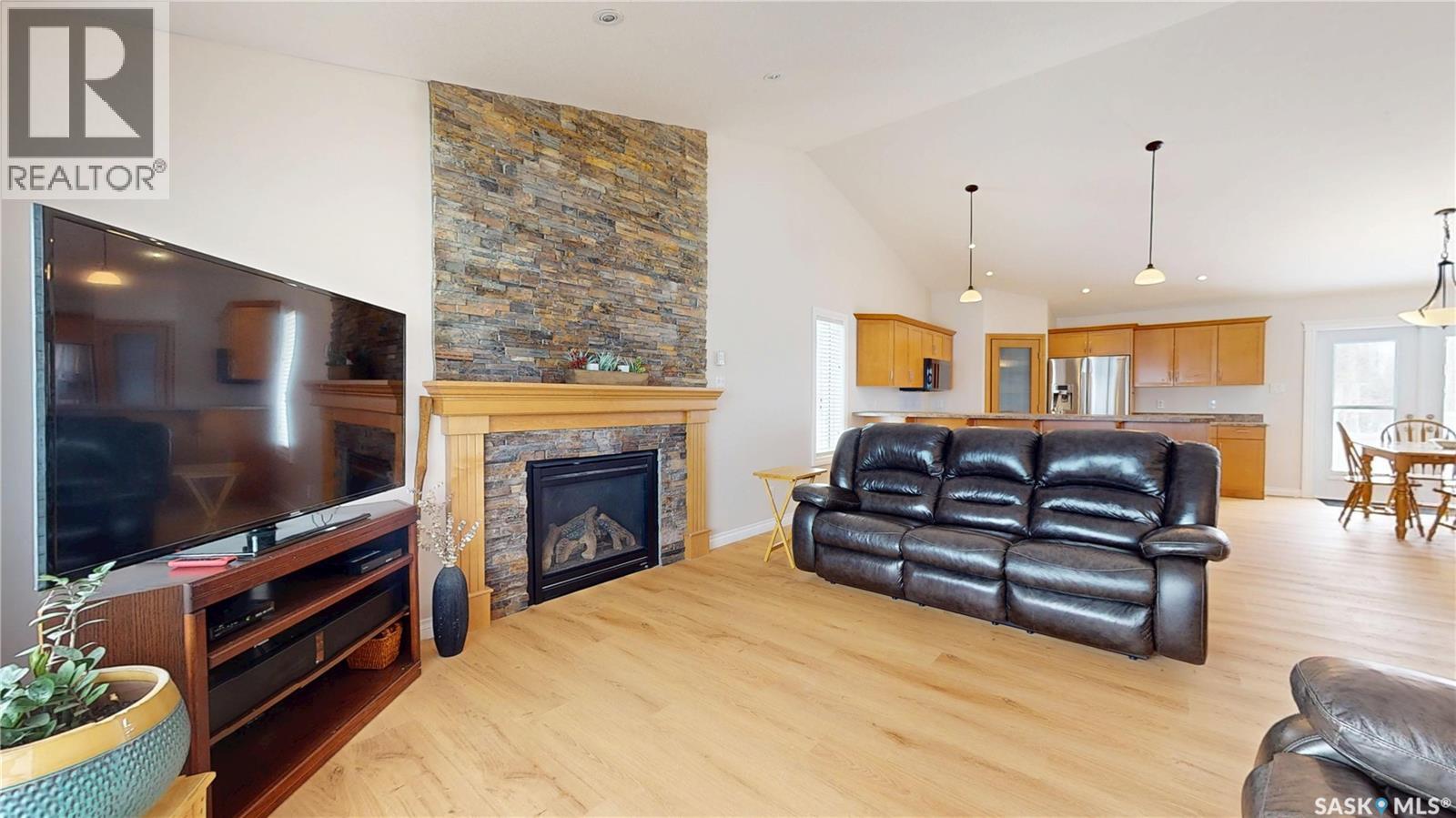 Drive 205 Willow Ridge Drive, Pilot Butte, Saskatchewan  S0G 3Z0 - Photo 7 - SK034050