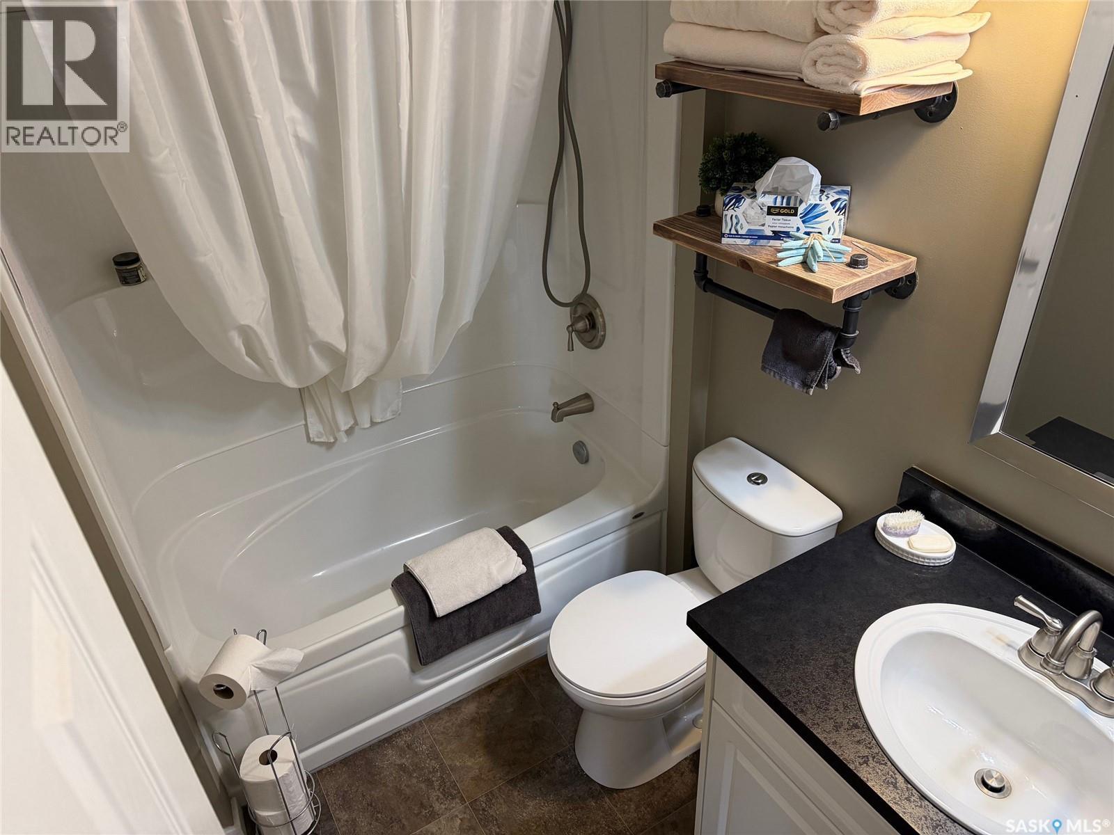 739 Hudson Crescent, Hudson Bay, Saskatchewan  S0E 0Y0 - Photo 9 - SK033994