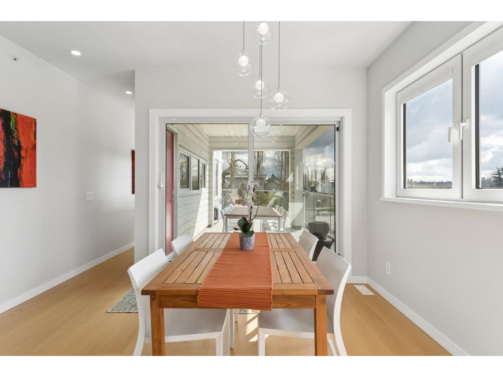 956 Kent Street, White Rock, British Columbia  V4B 4T1 - Photo 12 - R3116256