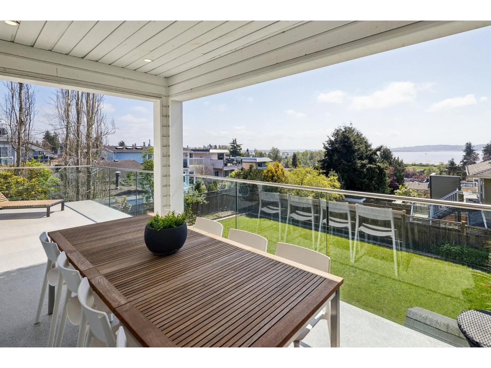 956 Kent Street, White Rock, British Columbia  V4B 4T1 - Photo 13 - R3116256