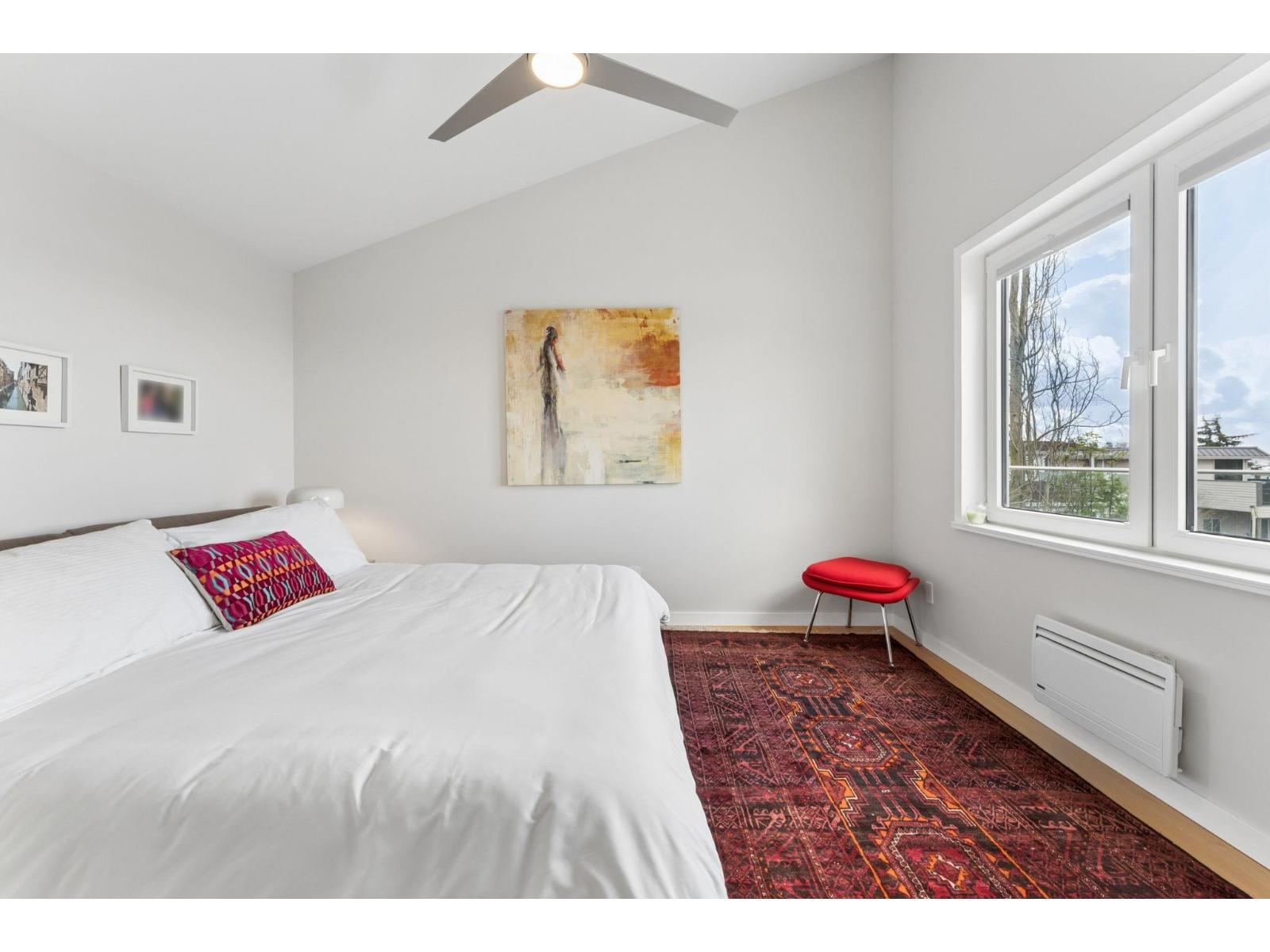 956 Kent Street, White Rock, British Columbia  V4B 4T1 - Photo 15 - R3116256