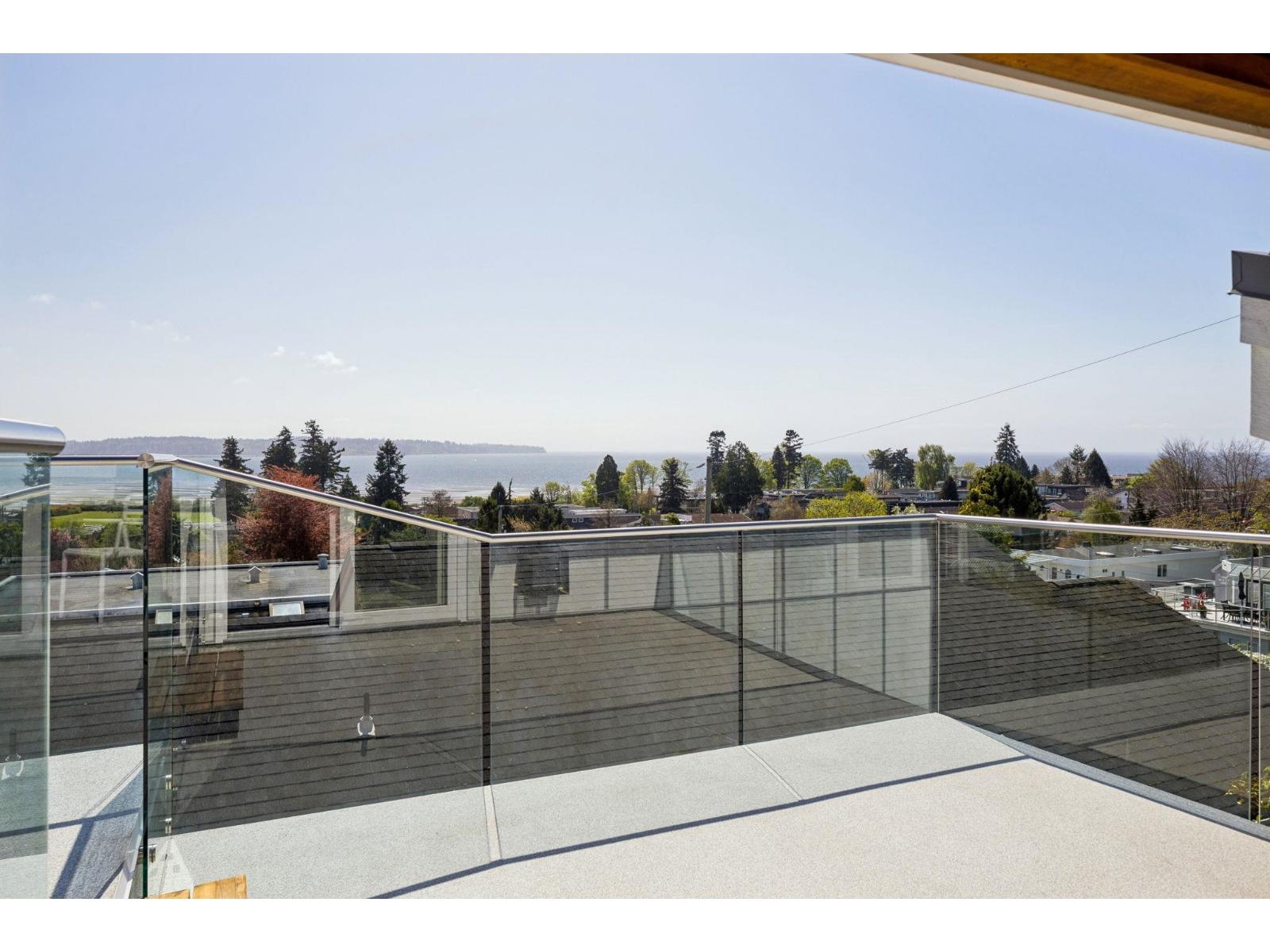 956 Kent Street, White Rock, British Columbia  V4B 4T1 - Photo 25 - R3116256