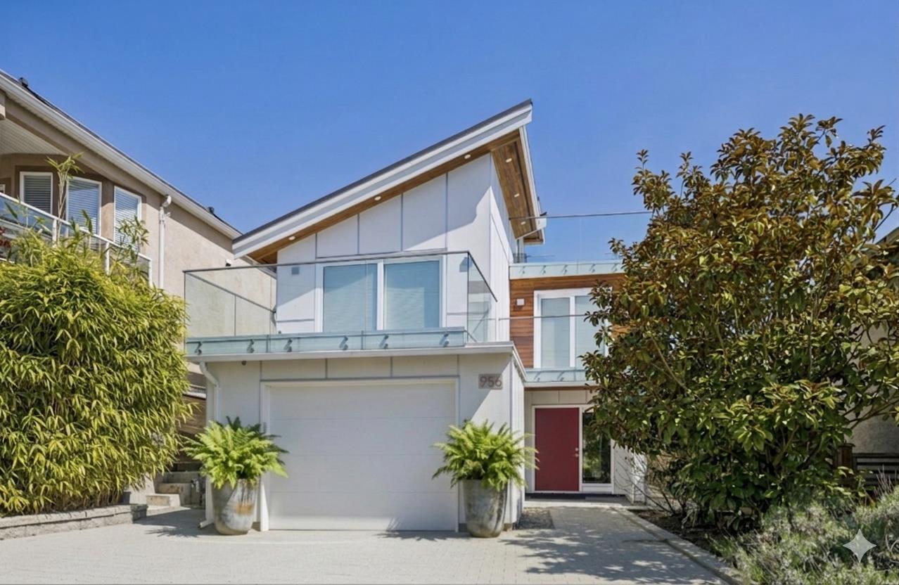 956 Kent Street, White Rock, British Columbia  V4B 4T1 - Photo 3 - R3116256