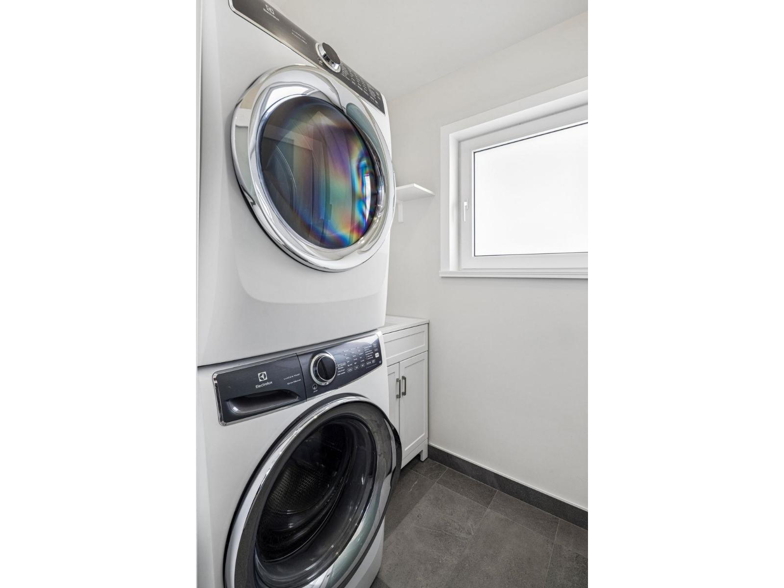 956 Kent Street, White Rock, British Columbia  V4B 4T1 - Photo 30 - R3116256