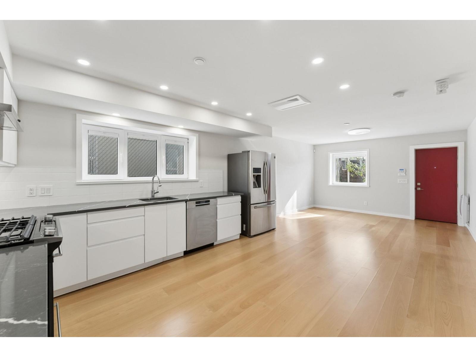 956 Kent Street, White Rock, British Columbia  V4B 4T1 - Photo 32 - R3116256