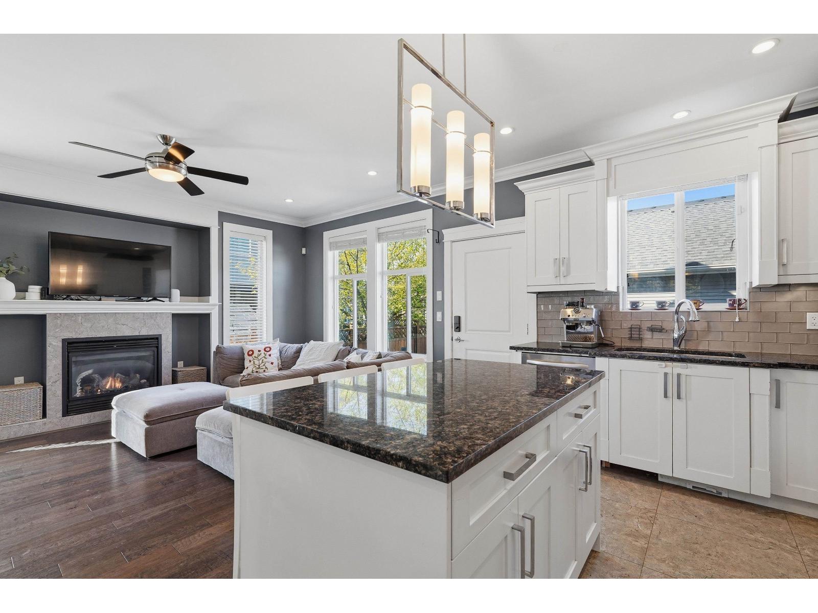 7669 211a Street, Langley, British Columbia  V2Y 0K7 - Photo 5 - R3115992