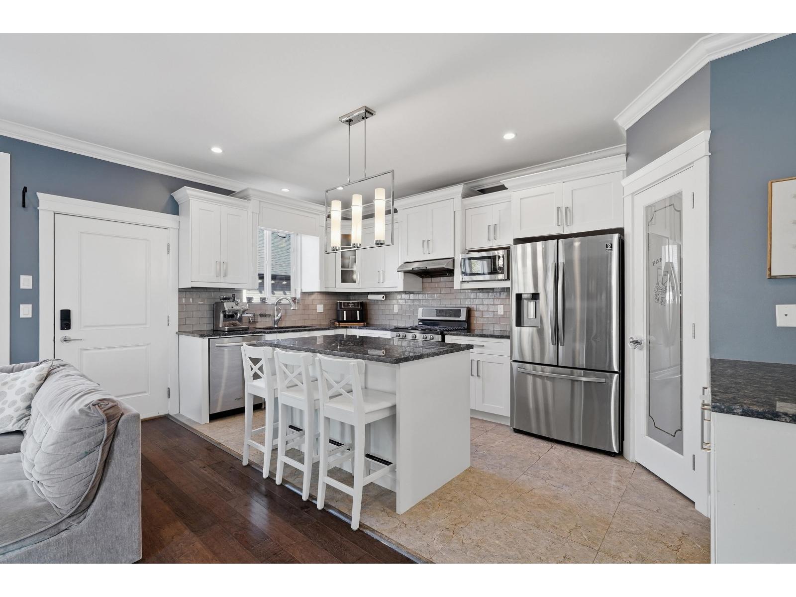 7669 211a Street, Langley, British Columbia  V2Y 0K7 - Photo 6 - R3115992