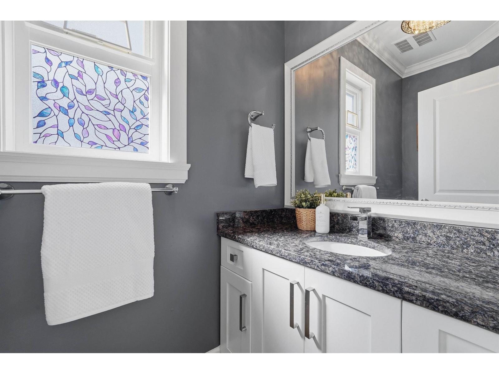 7669 211a Street, Langley, British Columbia  V2Y 0K7 - Photo 14 - R3115992