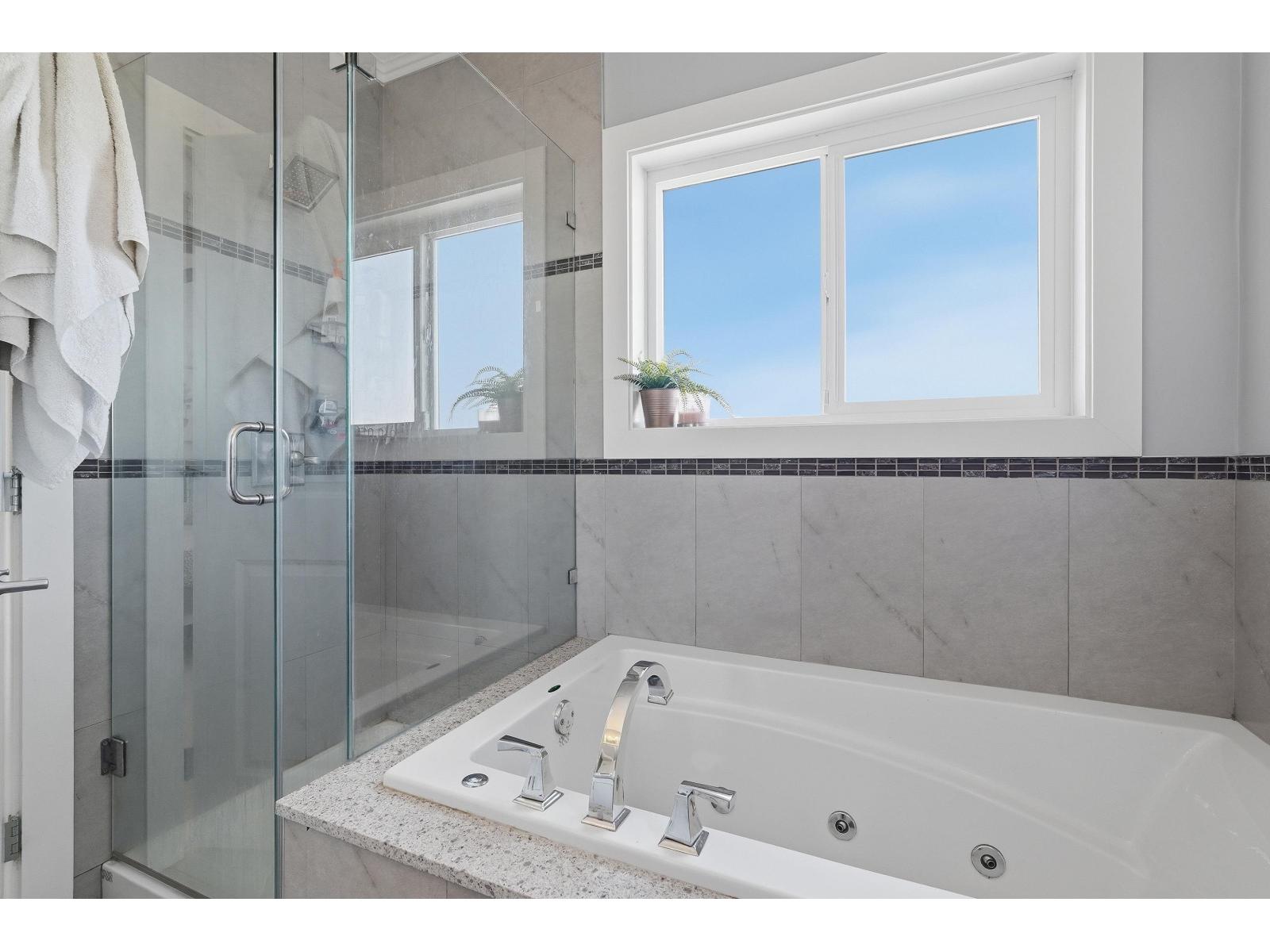 7669 211a Street, Langley, British Columbia  V2Y 0K7 - Photo 21 - R3115992