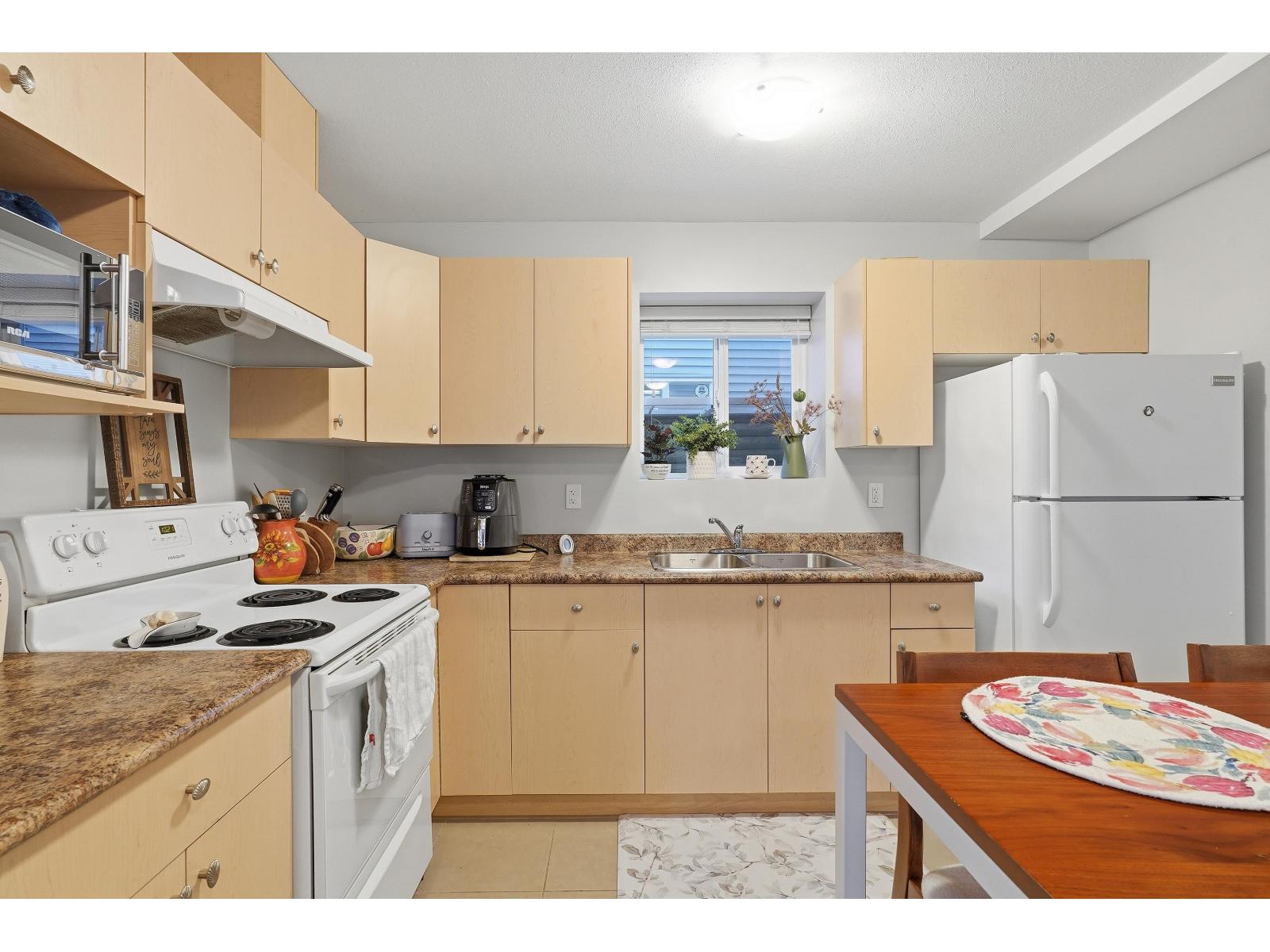 7669 211a Street, Langley, British Columbia  V2Y 0K7 - Photo 29 - R3115992