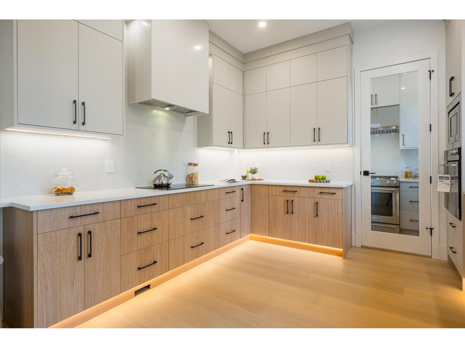 15648 23a Avenue, Surrey, British Columbia  V0V 0V0 - Photo 12 - R3115784