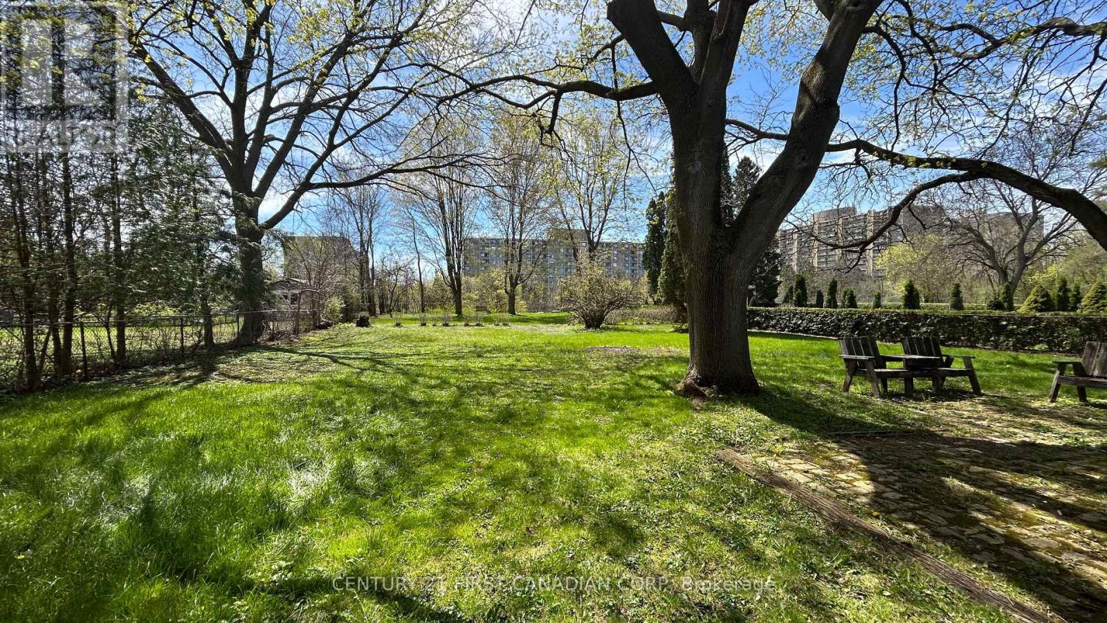 222 Trott Drive, London North, Ontario  N6G 1B5 - Photo 2 - X12771918