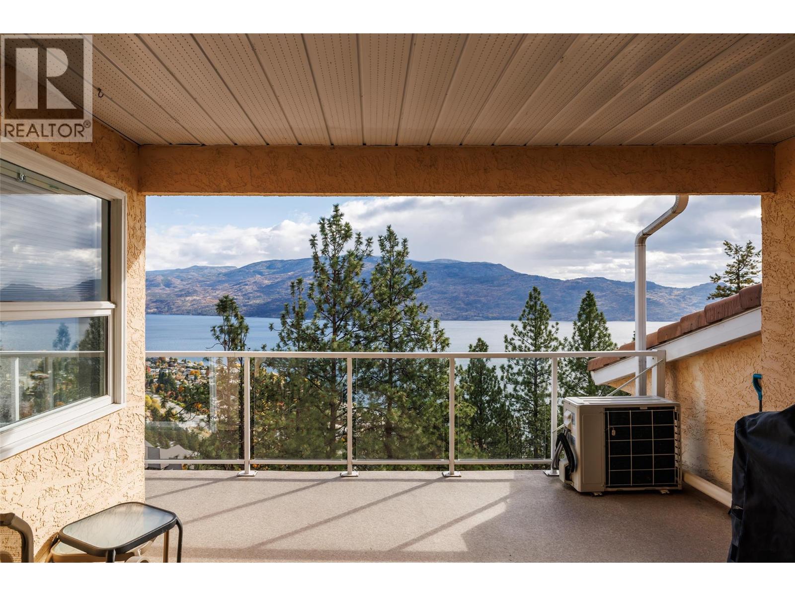 4450 Ponderosa Drive Unit# 204, Peachland, British Columbia