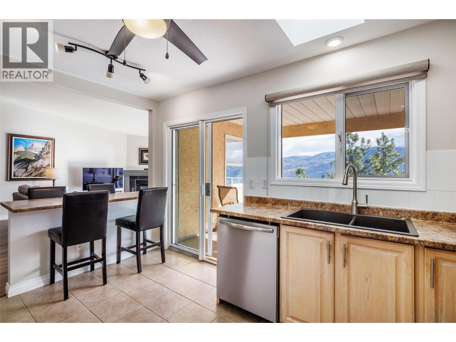 4450 Ponderosa Drive Unit# 204, Peachland, British Columbia  V0H 1X5 - Photo 12 - 10383686