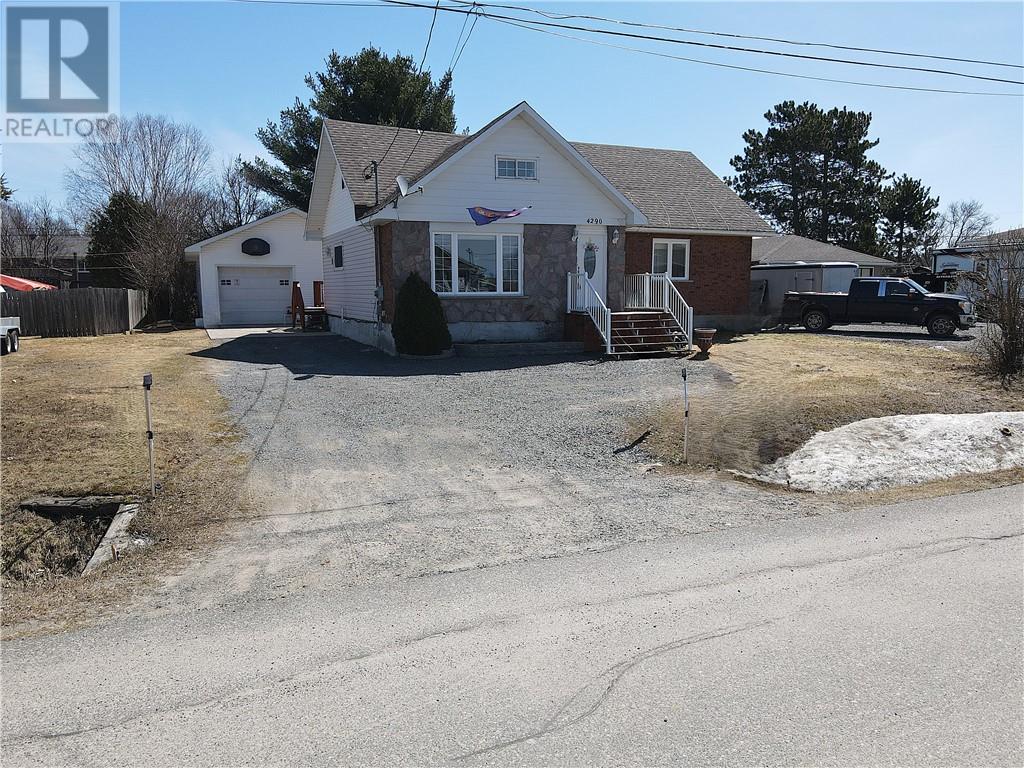 4290 St. Michel Street, Hanmer, Ontario  P3P 1N2 - Photo 5 - 2126983