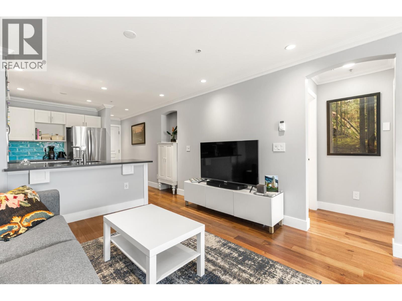 105 365 E 1st Street, North Vancouver, British Columbia  V7L 4W5 - Photo 10 - R3116168