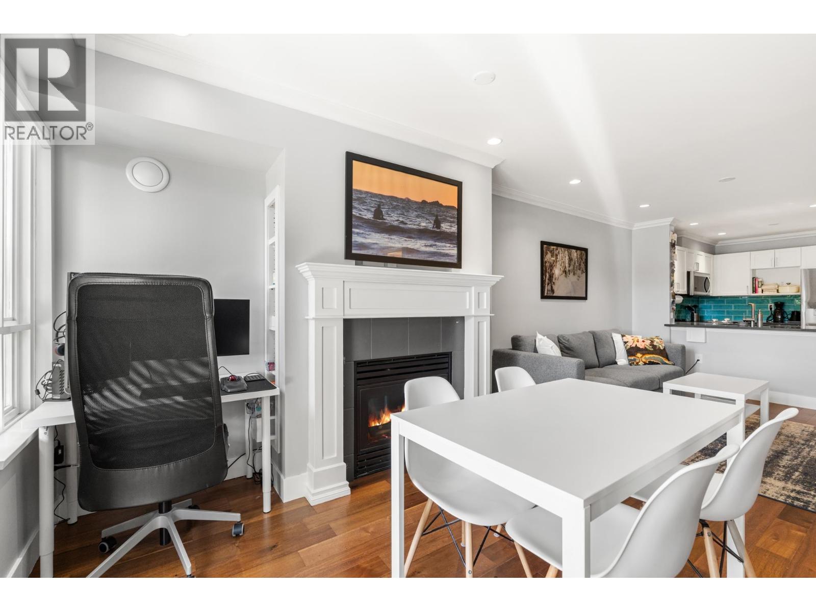 105 365 E 1st Street, North Vancouver, British Columbia  V7L 4W5 - Photo 12 - R3116168