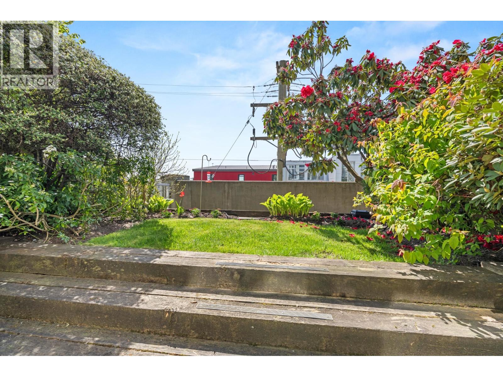 105 365 E 1st Street, North Vancouver, British Columbia  V7L 4W5 - Photo 21 - R3116168