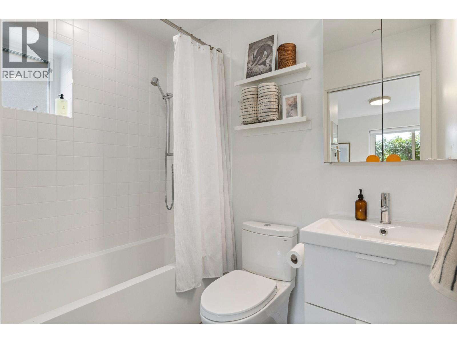 2333 Napier Street, Vancouver, British Columbia  V5L 2P4 - Photo 31 - R3116172