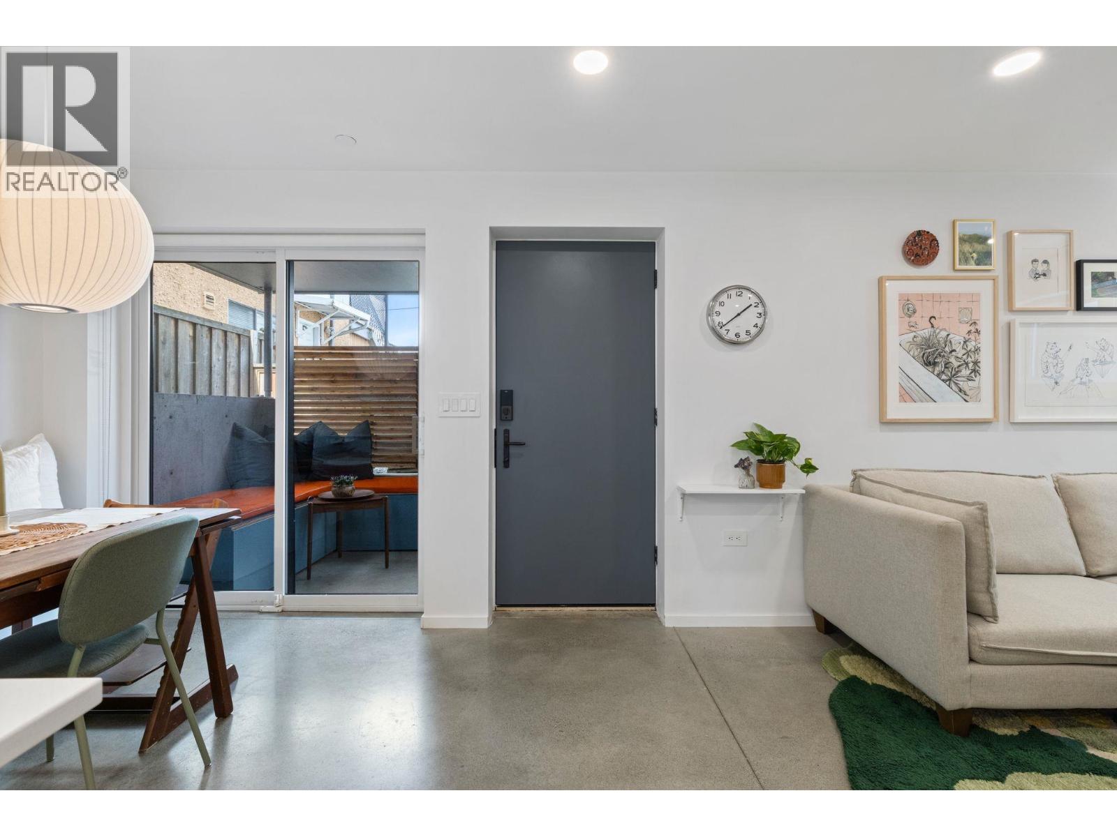 2333 Napier Street, Vancouver, British Columbia  V5L 2P4 - Photo 4 - R3116172