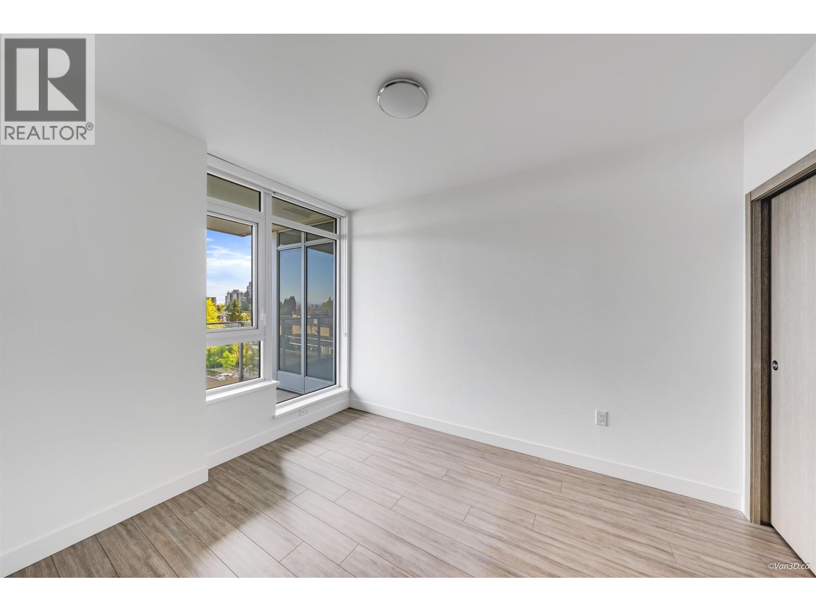 602 6398 Silver Avenue, Burnaby, British Columbia  V5H 0K7 - Photo 11 - R3116185