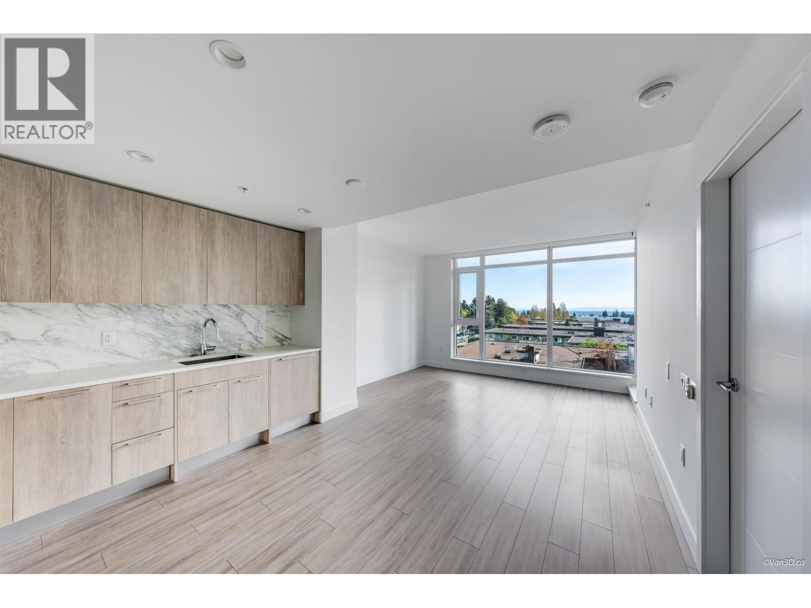 602 6398 Silver Avenue, Burnaby, British Columbia  V5H 0K7 - Photo 14 - R3116185