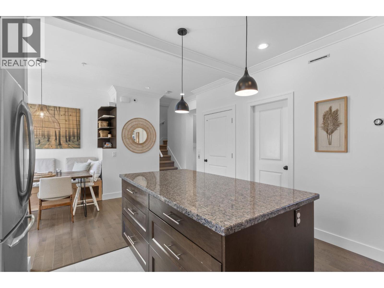 8 3025 Baird Road, North Vancouver, British Columbia  V7K 2G5 - Photo 11 - R3116191