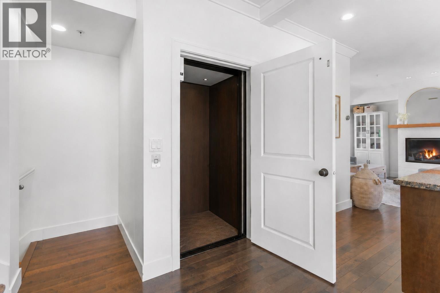 8 3025 Baird Road, North Vancouver, British Columbia  V7K 2G5 - Photo 15 - R3116191