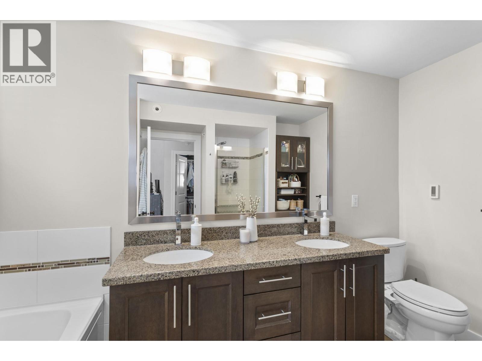 8 3025 Baird Road, North Vancouver, British Columbia  V7K 2G5 - Photo 26 - R3116191