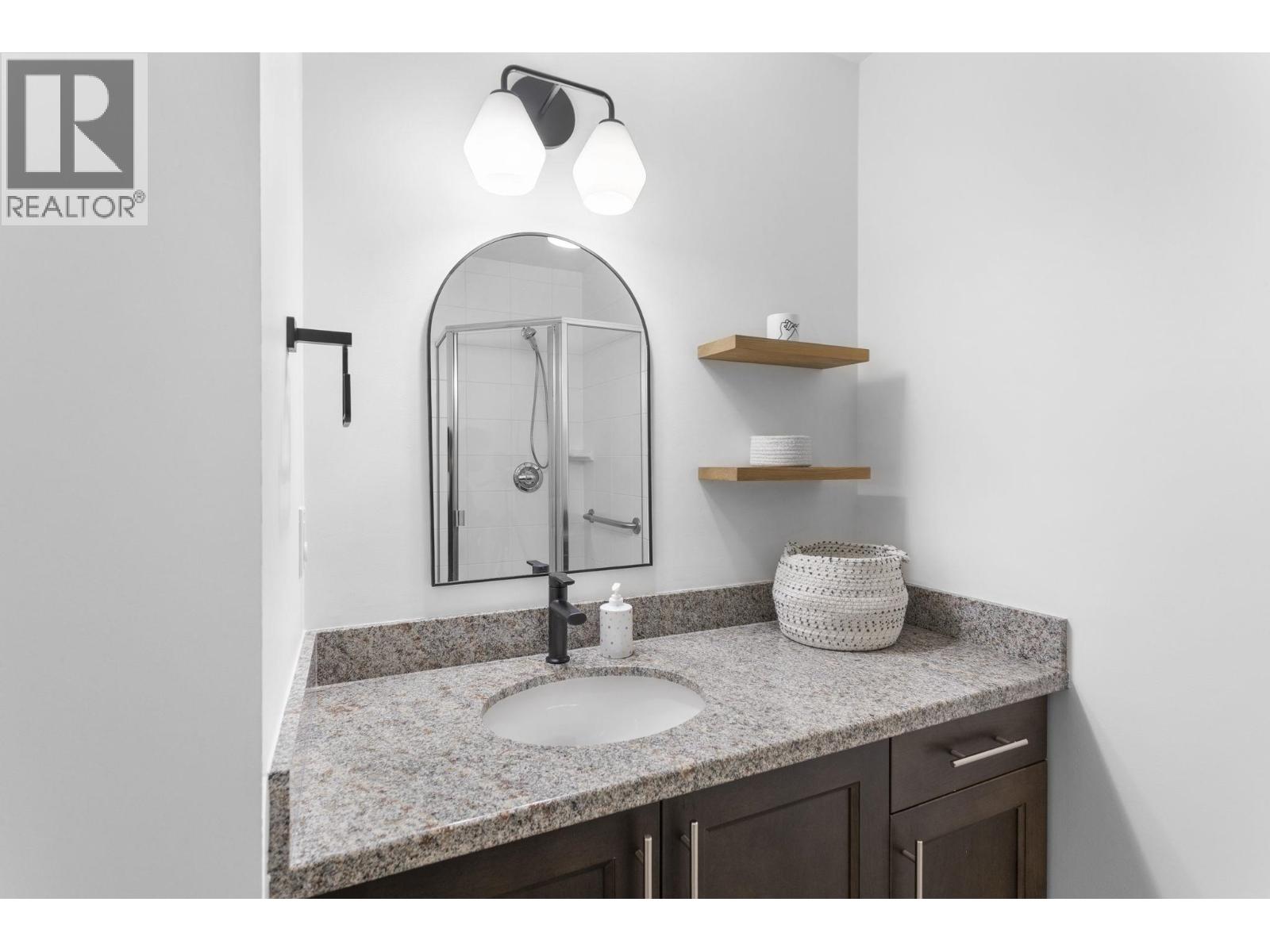 8 3025 Baird Road, North Vancouver, British Columbia  V7K 2G5 - Photo 33 - R3116191