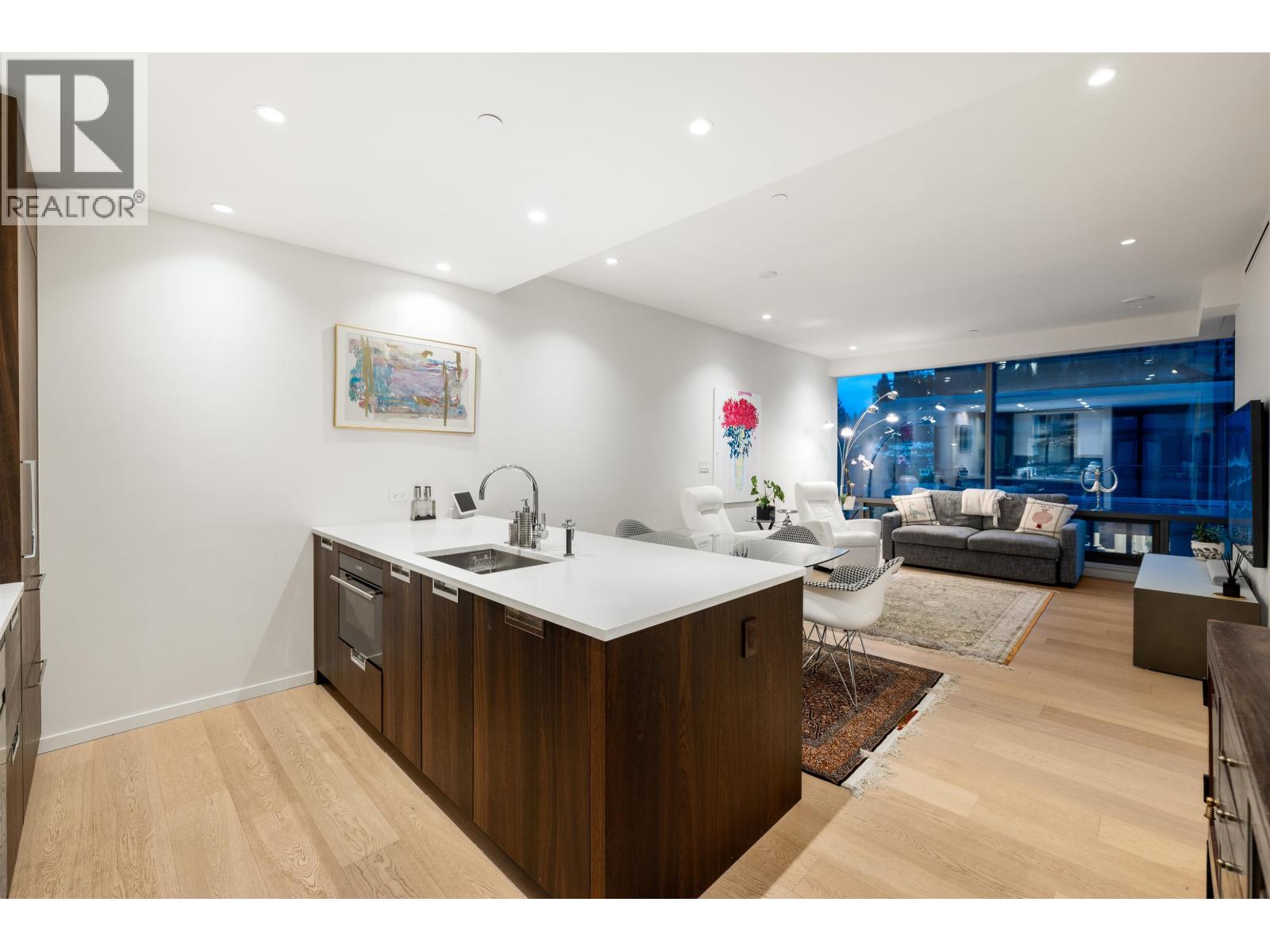 402 1355 Bellevue Avenue, West Vancouver, British Columbia  V7T 0B4 - Photo 10 - R3116197