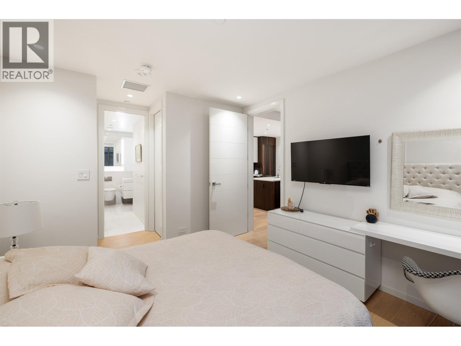 402 1355 Bellevue Avenue, West Vancouver, British Columbia  V7T 0B4 - Photo 15 - R3116197