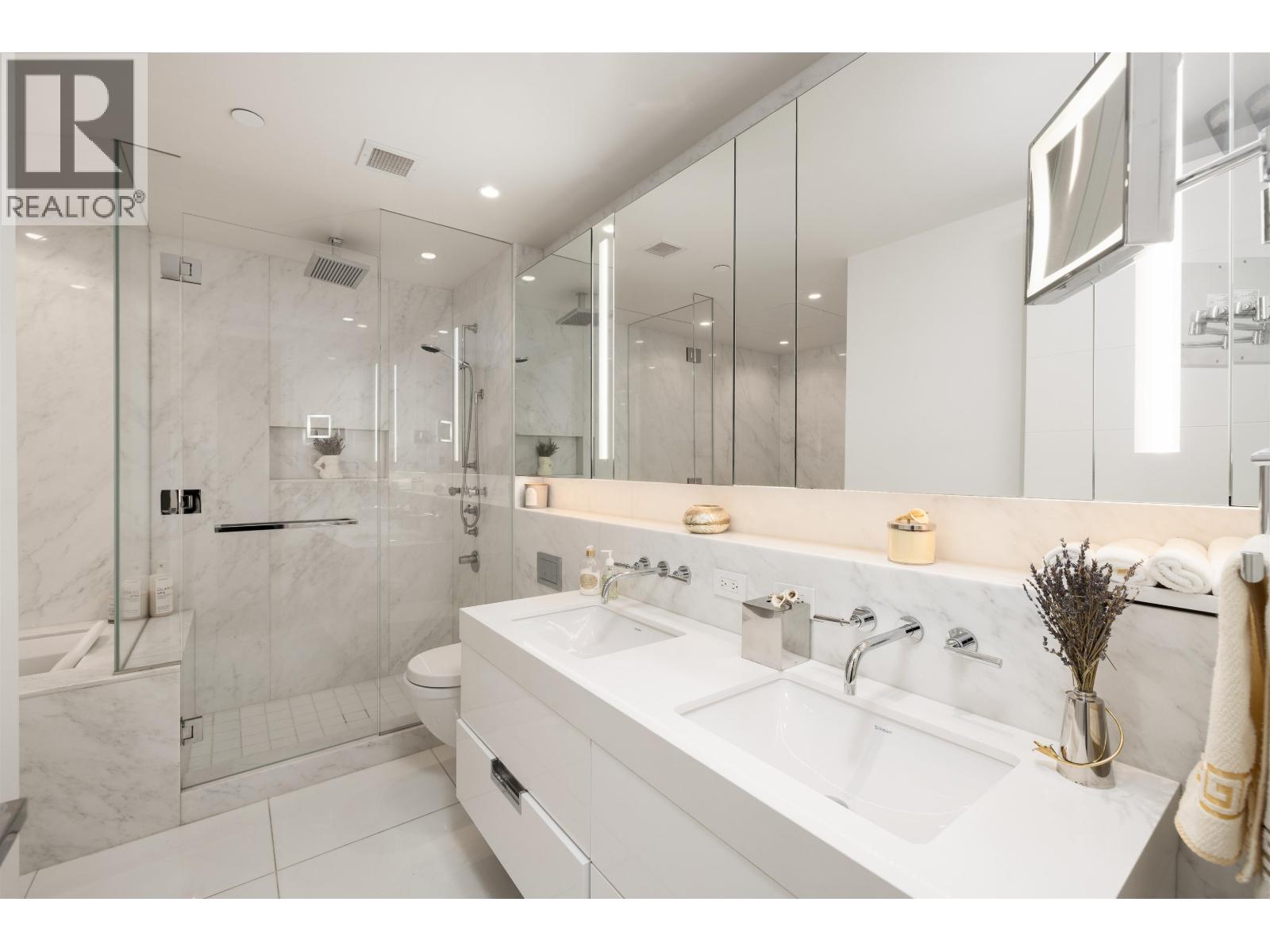 402 1355 Bellevue Avenue, West Vancouver, British Columbia  V7T 0B4 - Photo 18 - R3116197