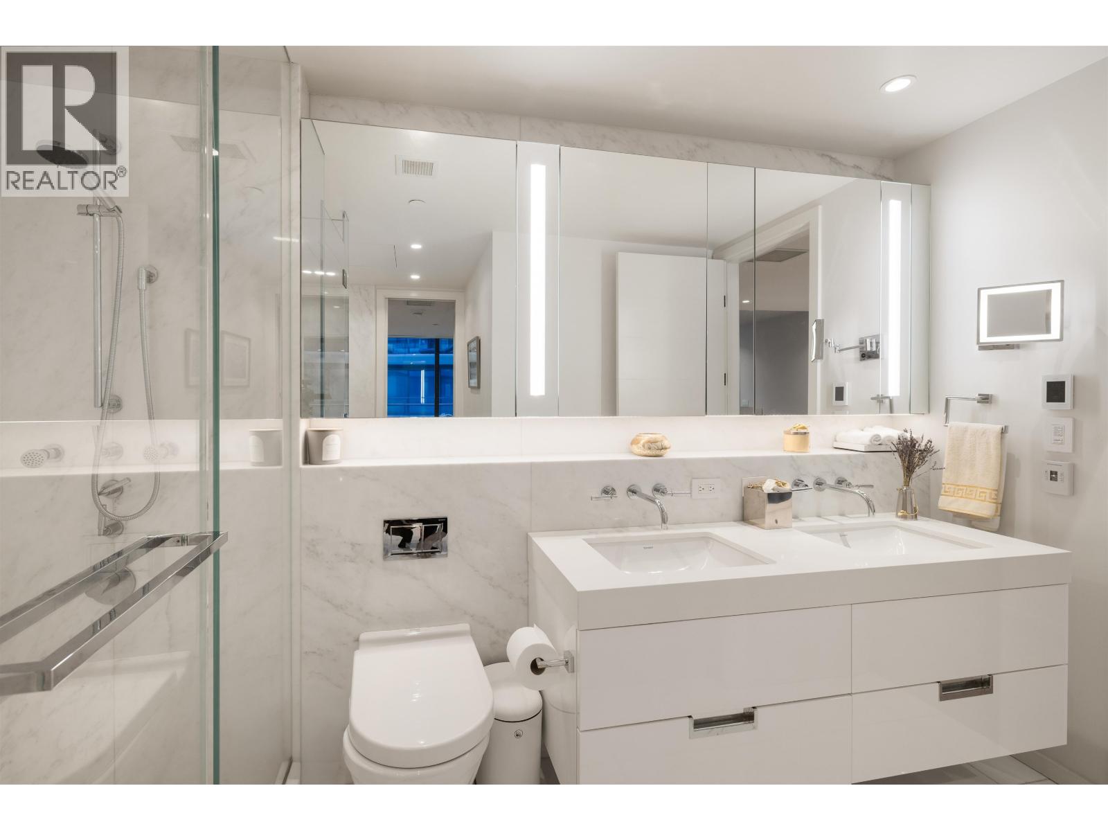 402 1355 Bellevue Avenue, West Vancouver, British Columbia  V7T 0B4 - Photo 19 - R3116197