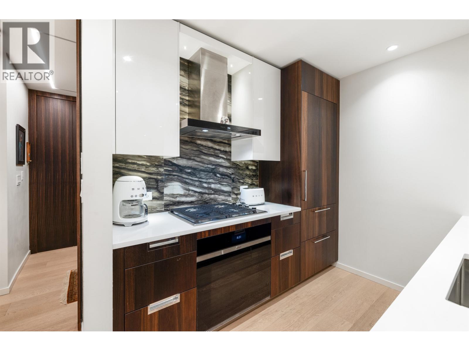 402 1355 Bellevue Avenue, West Vancouver, British Columbia  V7T 0B4 - Photo 8 - R3116197