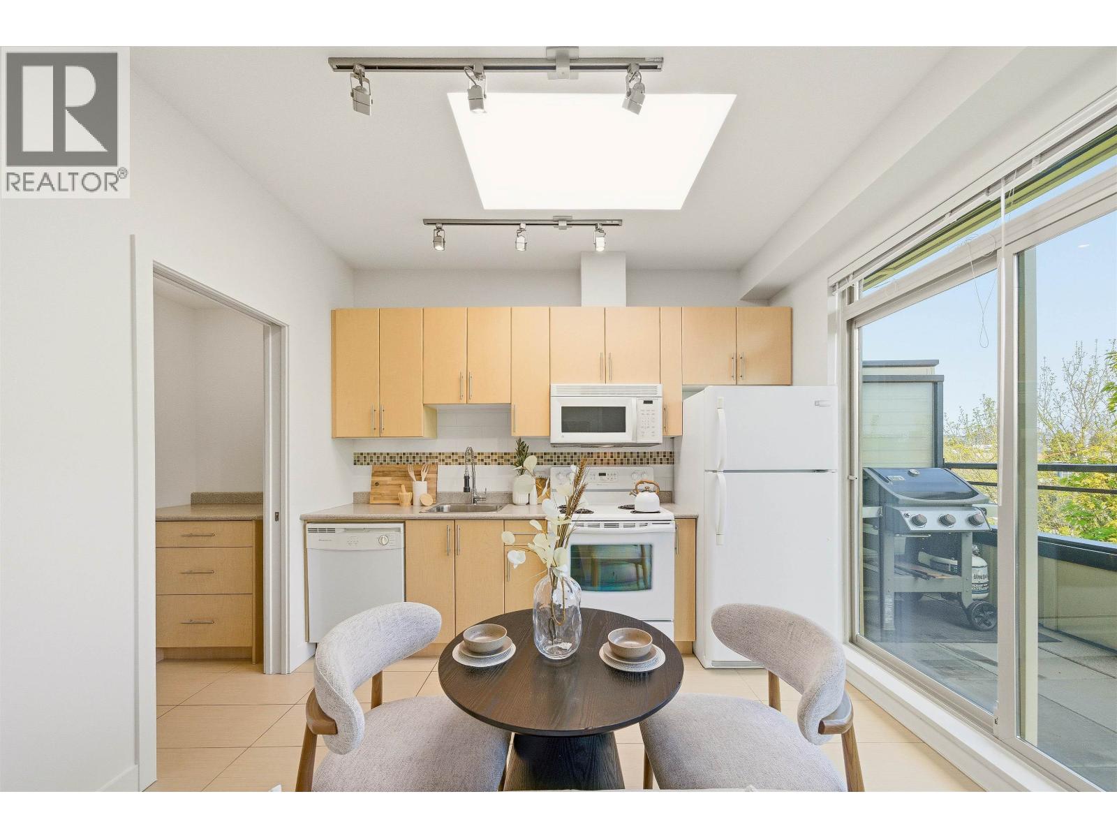 Ph17 688 E 17th Avenue, Vancouver, British Columbia  V5V 0A8 - Photo 13 - R3116200