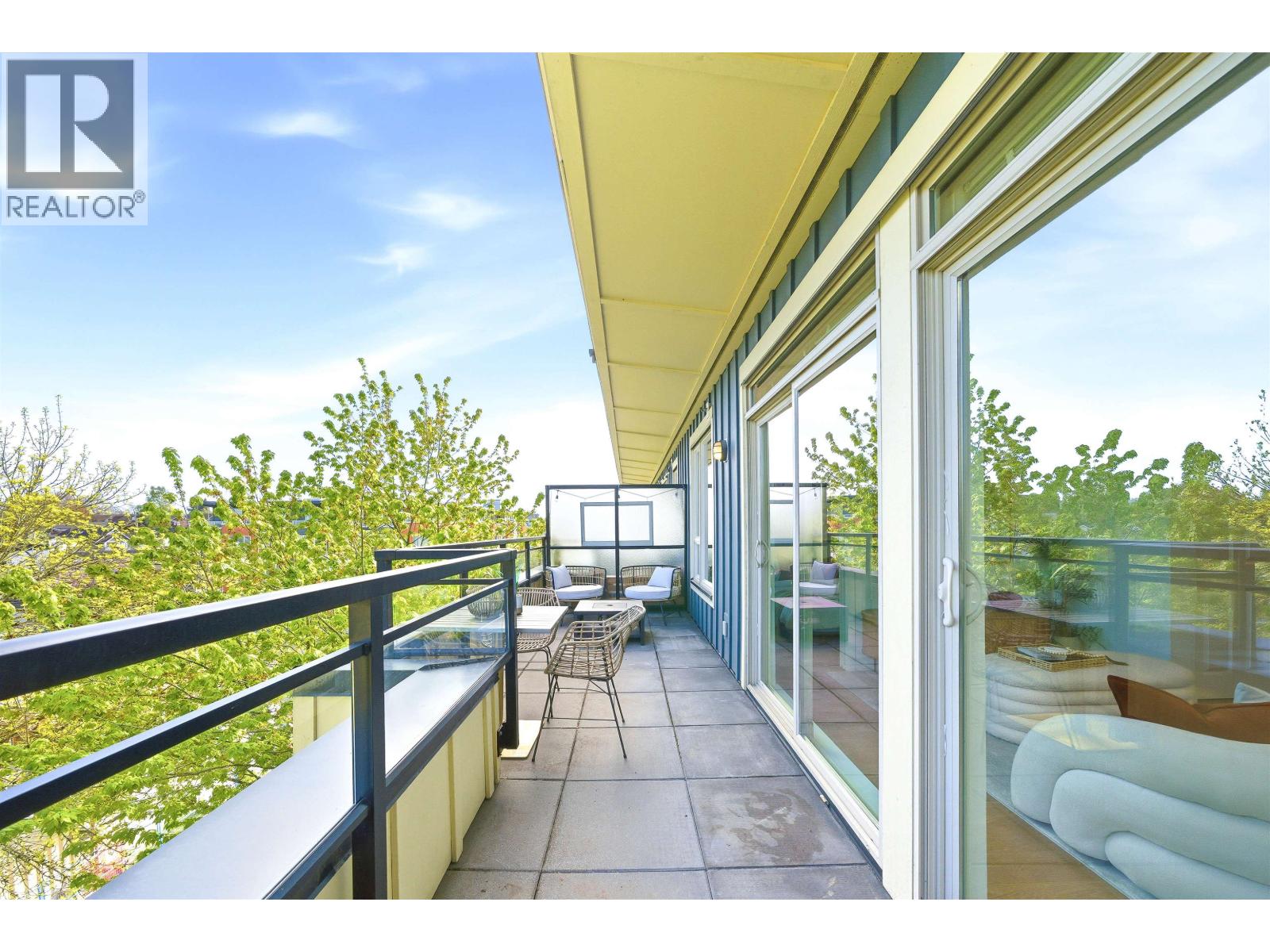 Ph17 688 E 17th Avenue, Vancouver, British Columbia  V5V 0A8 - Photo 3 - R3116200