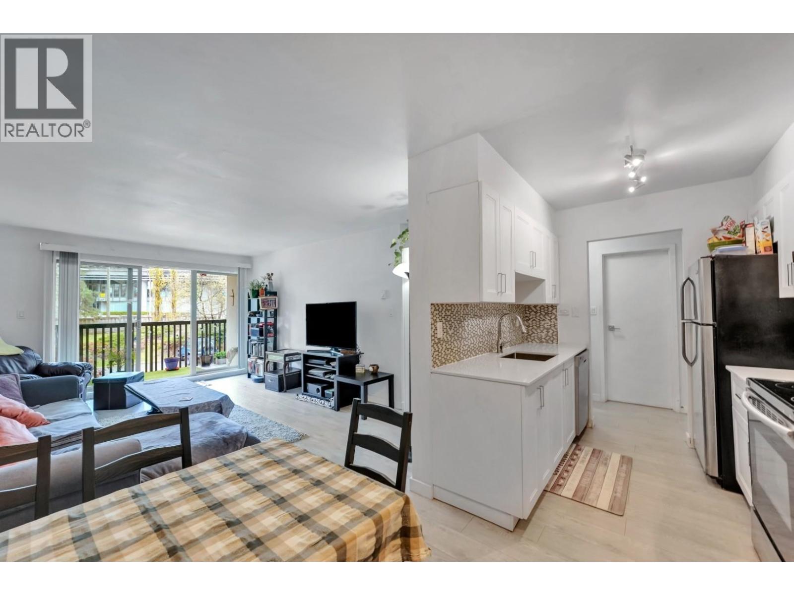 304 9847 Manchester Drive, Burnaby, British Columbia  V3N 4P4 - Photo 10 - R3116208